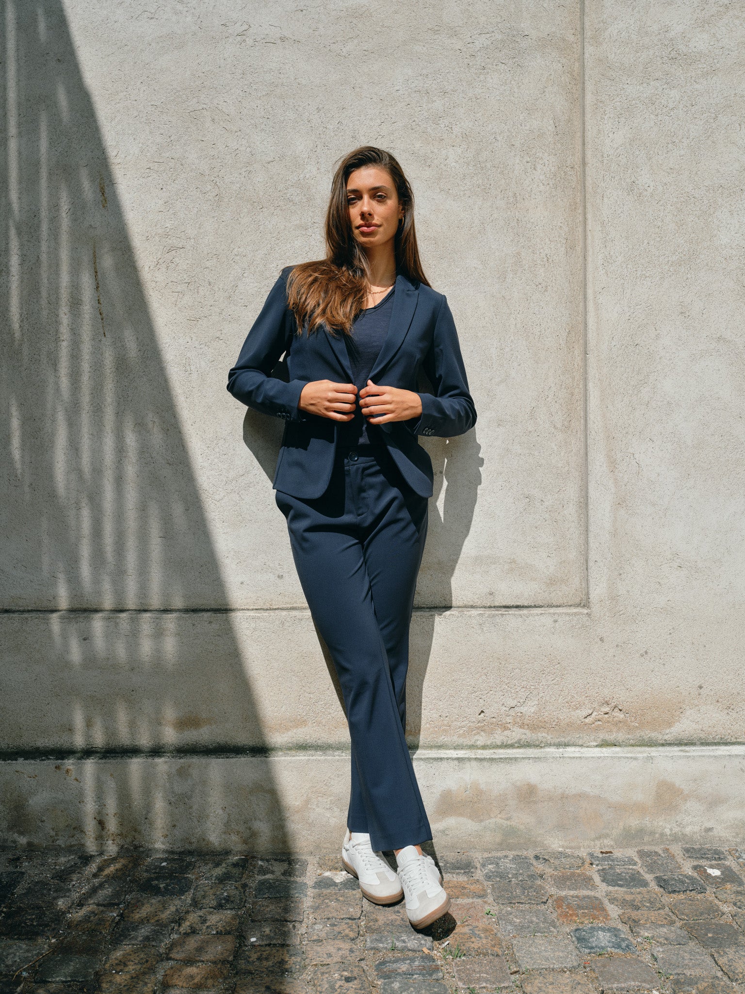 Modelshot / Salute Navy / Detail